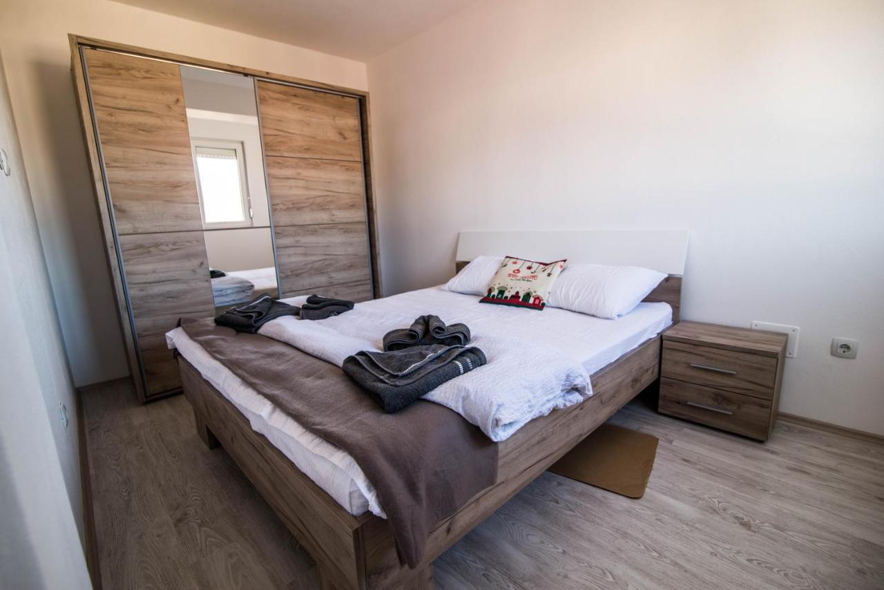 Dzusy Apartment *